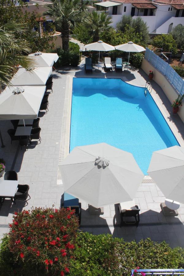 Vanas Apartments Спетсес Экстерьер фото