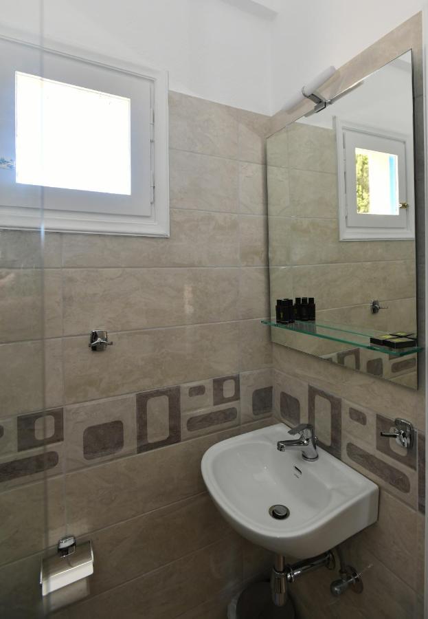 Vanas Apartments Спетсес Экстерьер фото
